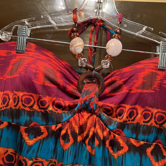 Colorful cover up - Picture 2 of 3